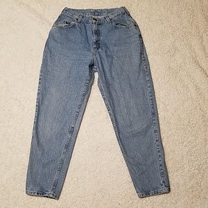 Vintage high waisted jeans